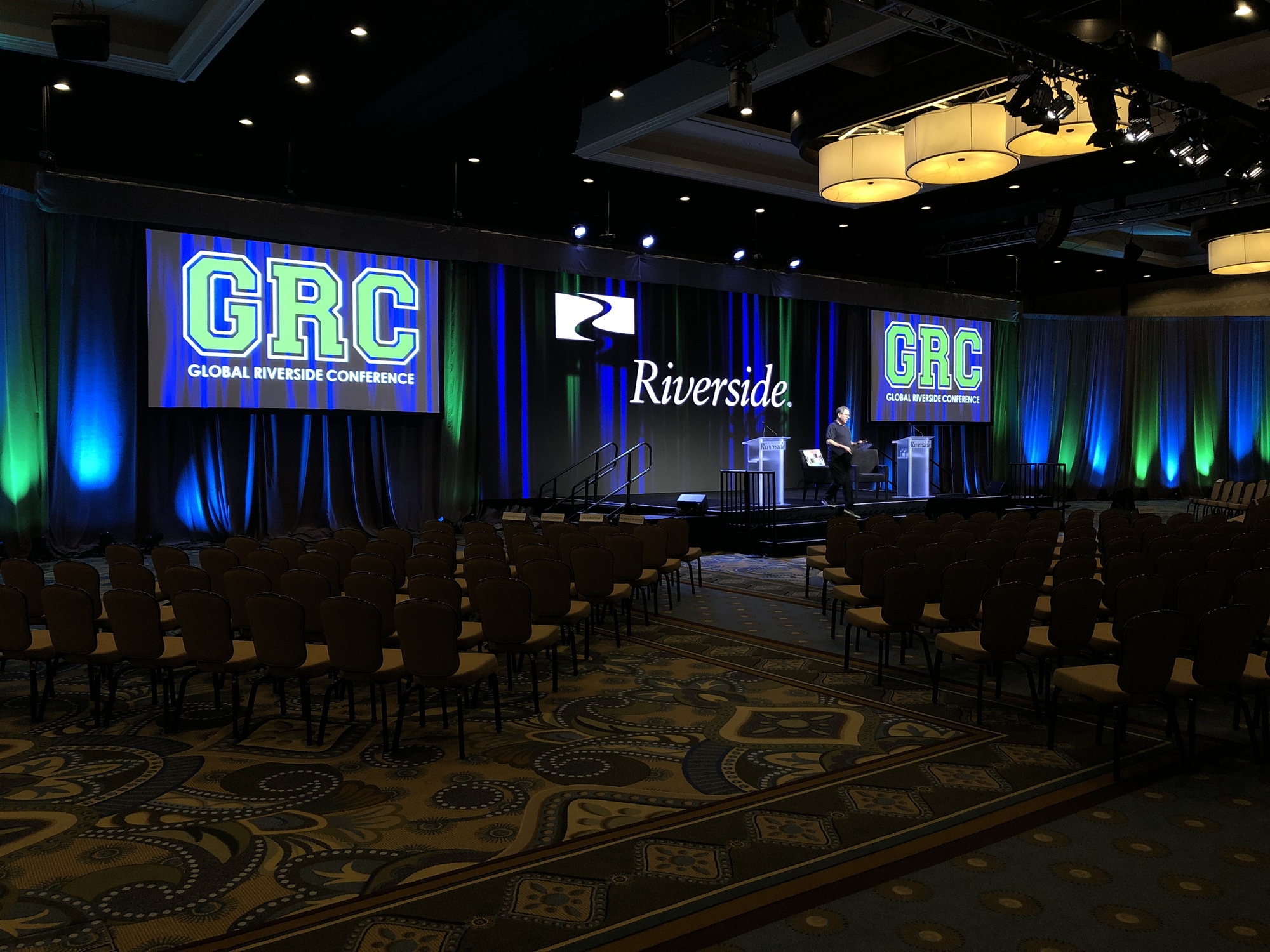 The Global Riverside Conference set, LED running